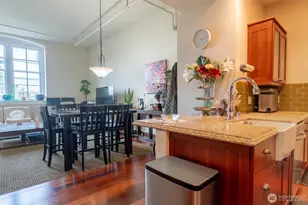 201 Galer St, Seattle, WA 98109 - Photo 7