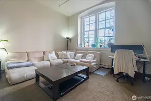 201 Galer St, Seattle, WA 98109 - Photo 3