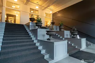 201 Galer St, Seattle, WA 98109 - Photo 21