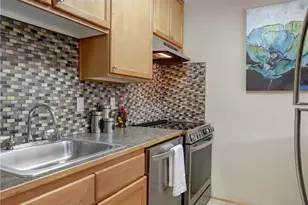 7924 212th St SW, Edmonds, WA 98026 - Photo 5