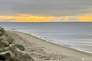 2625 W Beach Rd, Oak Harbor, WA 98277 - Photo 37