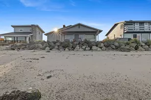 2625 W Beach Rd, Oak Harbor, WA 98277 - Photo 7