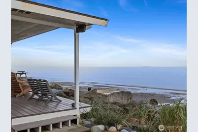 2625 W Beach Road, Oak Harbor, WA 98277 - Photo 29