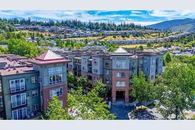 1840 25th Avenue NE #204, Issaquah, WA 98029 - Photo 5