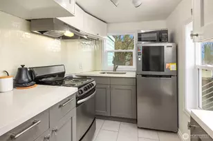 3010 SW City View St, Seattle, WA 98126 - Photo 9