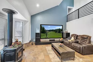 22429 SE 329th Ave, Black Diamond, WA 98010 - Photo 9