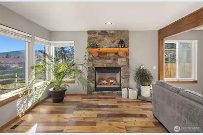 504 N Floral Avenue, Cle Elum, WA 98922 - Photo 5