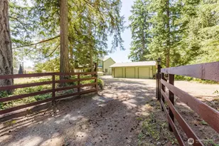 13818 Glenwood Rd SW, Port Orchard, WA 98367 - Photo 3