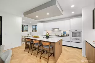 10733 17th Ave NE, Seattle, WA 98125 - Photo 9