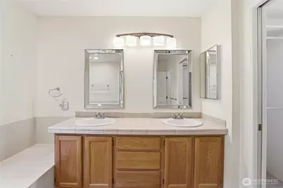 4642 SE Parsons Green Court, Port Orchard, WA 98367 - Photo 15