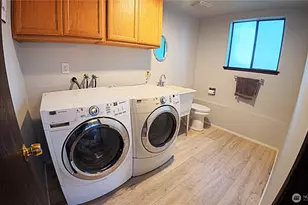 4421 60th St Ct E, Tacoma, WA 98443 - Photo 11