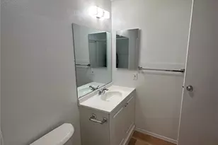 14133 NE 7th Pl, Bellevue, WA 98007 - Photo 7