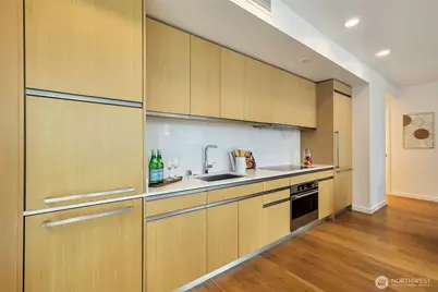 1808 Minor Avenue #1008, Seattle, WA 98101 - Photo 11