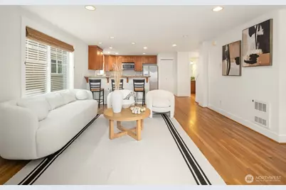 9209 Interlake Avenue N #A, Seattle, WA 98103 - Photo 7