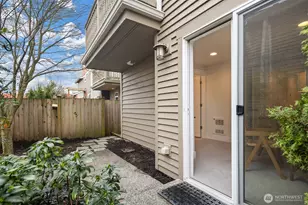 9209 Interlake Ave N, Seattle, WA 98103 - Photo 25