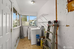 2432 Pine St, Everett, WA 98201 - Photo 13