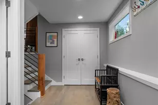 21519 NE 29th St, Sammamish, WA 98074 - Photo 3