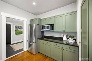 4748 4th Ave NE, Seattle, WA 98105 - Photo 17