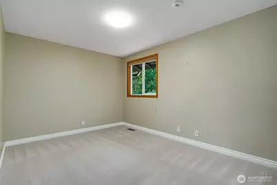 19602 NE 185th Street, Woodinville, WA 98077 - Photo 23