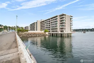 6535 Seaview Ave NW, Seattle, WA 98117 - Photo 27