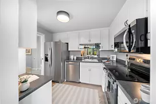 6535 Seaview Ave NW, Seattle, WA 98117 - Photo 15