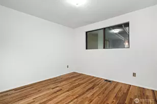 24705 SE 31st Pl, Sammamish, WA 98075 - Photo 19