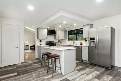 24705 SE 31st Place, Sammamish, WA 98075 - Photo 9