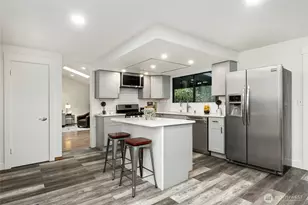 24705 SE 31st Pl, Sammamish, WA 98075 - Photo 9