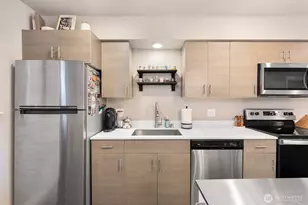 1882 Front St, Lynden, WA 98264 - Photo 3