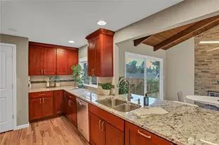 16387 129th Ave SE, Renton, WA 98058 - Photo 11