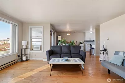 813 S 227th Place #5, Des Moines, WA 98198 - Photo 5