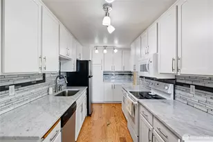 813 S 227th Pl, Des Moines, WA 98198 - Photo 17