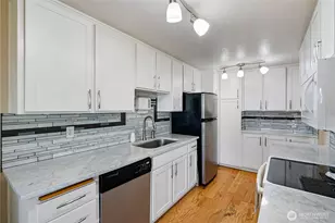 813 S 227th Pl, Des Moines, WA 98198 - Photo 17