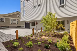 1615 N 50th St, Seattle, WA 98103 - Photo 21