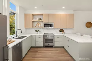 1615 N 50th St, Seattle, WA 98103 - Photo 3