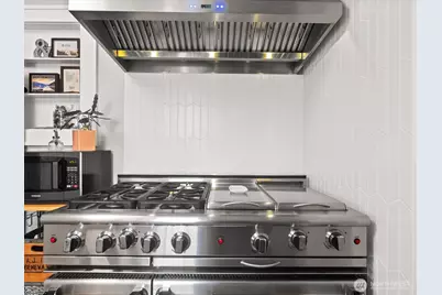 1301 Oakes Avenue, Everett, WA 98201 - Photo 19