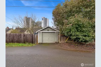 1301 Oakes Avenue, Everett, WA 98201 - Photo 37