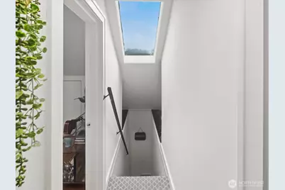 1301 Oakes Avenue, Everett, WA 98201 - Photo 23