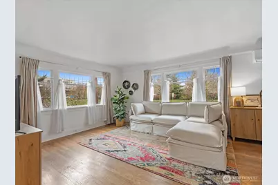 1301 Oakes Avenue, Everett, WA 98201 - Photo 7