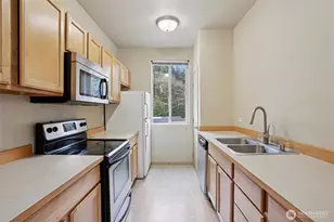 2800 SE 8th St, Renton, WA 98058 - Photo 7