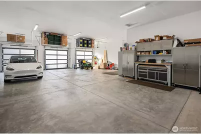 18201 17th Street E, Lake Tapps, WA 98391 - Photo 31