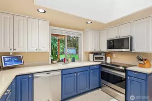 16613 SE 254th Pl, Covington, WA 98042 - Photo 13