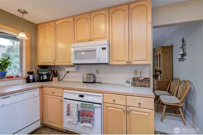 409 Austin Ave, Wenatchee, WA 98801 - Photo 17