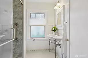 2305 Columbia St SW, Olympia, WA 98501 - Photo 17