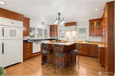 2305 Columbia Street SW, Olympia, WA 98501 - Photo 5