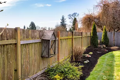 988 Homestead Drive, Burlington, WA 98233 - Photo 37