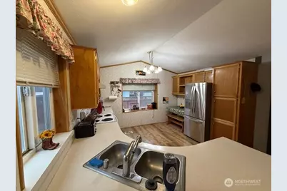 345 NE Della Avenue, College Place, WA 99324 - Photo 9