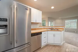 5812 S 234th St, Kent, WA 98032 - Photo 7