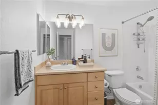 19230 Forest Park Dr NE, Seattle, WA 98155 - Photo 19