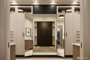 8024 NE 8th St, Medina, WA 98039 - Photo 19